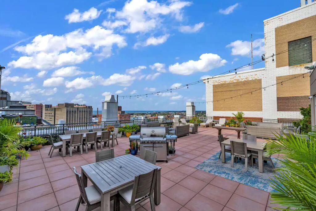 Heart Of Dt - Pool & Steam At Playhouse Square 315 Daire Cleveland Dış mekan fotoğraf